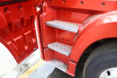 青岛解放 JH6⁺重卡 生活舱版 四季款 550马力 6X4 AMT自动挡牵引车(国六)(CA4250P33K25T1E5A80)