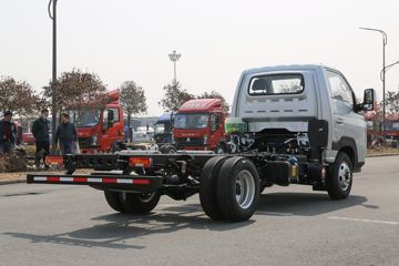 �й�����HOWO С�� 122���� 4X2 3.95�׵��Ų�դʽС��ͼƬ