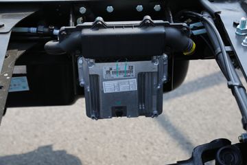 �й�����HOWO С�� 122���� 4X2 3.95�׵��Ų�դʽС��ͼƬ