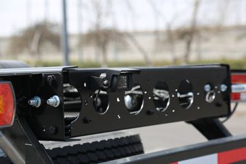 �й�����HOWO С�� 122���� 4X2 3.95�׵��Ų�դʽС��ͼƬ