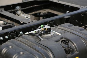 �й�����HOWO С�� 122���� 4X2 3.95�׵��Ų�դʽС��ͼƬ