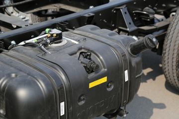 �й�����HOWO С�� 122���� 4X2 3.95�׵��Ų�դʽС��ͼƬ