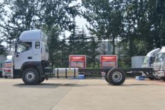福田 欧航R系 220马力 4X2 6.8米翼开启厢式载货车(BJ5166XYK-1A)