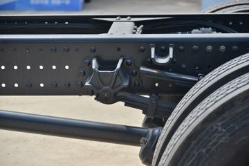 ���� ŷ��Rϵ 220���� 4X2 6.8����������ʽ�ػ���ͼƬ