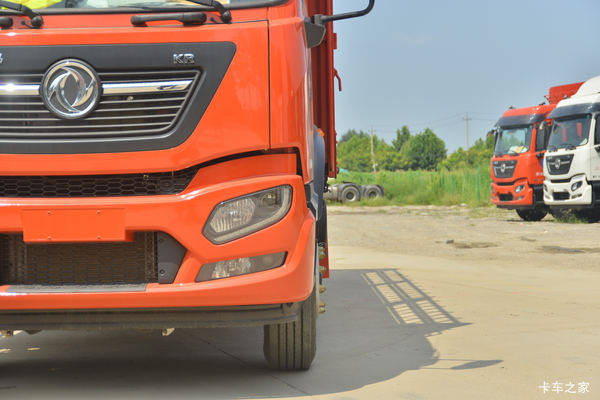 东风天锦6.8米,260马力,国六,六缸机,