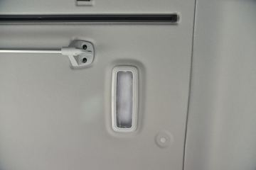 �������ó� ���KR ���ʰ� 260���� 4X2 6.8�ײ�դʽ�ػ���ͼƬ