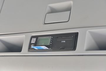 �������ó� ���KR ���ʰ� 260���� 4X2 6.8�ײ�դʽ�ػ���ͼƬ