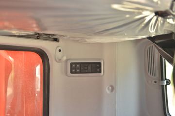 �������ó� ���KR ���ʰ� 260���� 4X2 6.8�ײ�դʽ�ػ���ͼƬ