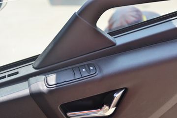 �������ó� ���KR ���ʰ� 260���� 4X2 6.8�ײ�դʽ�ػ���ͼƬ