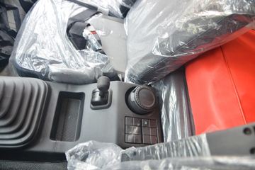 �������ó� ���KR ���ʰ� 260���� 4X2 6.8�ײ�դʽ�ػ���ͼƬ