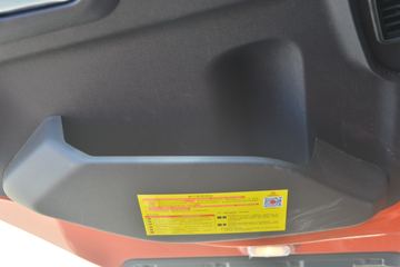 �������ó� ���KR ���ʰ� 260���� 4X2 6.8�ײ�դʽ�ػ���ͼƬ