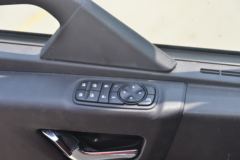 东风商用车 天锦KR 舒适版 260马力 4X2 6.8米仓栅式载货车