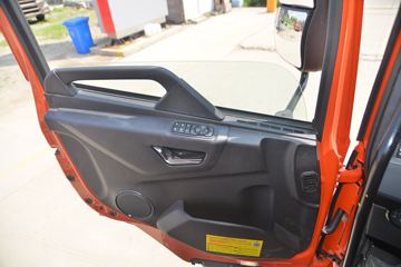 �������ó� ���KR ���ʰ� 260���� 4X2 6.8�ײ�դʽ�ػ���ͼƬ