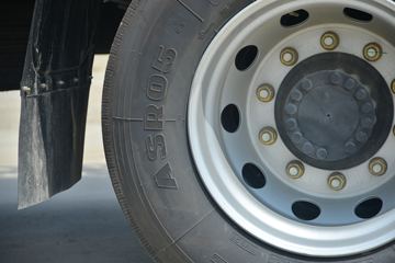 �������ó� ���KR ���ʰ� 260���� 4X2 6.8�ײ�դʽ�ػ���ͼƬ