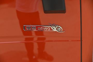 йHOWO  130 4.15׵ʽῨ(ZZ5047XXYF3215E145)ͼƬ