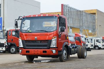 中国重汽HOWO 悍将 130马力 4.15米单排厢式轻卡(ZZ5047XXYF3215E145)