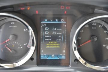 йHOWO  130 4.15׵ʽῨ(ZZ5047XXYF3215E145)ͼƬ