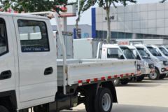 东风 小霸王W15 1.6L 123马力 汽油 3.05米双排栏板小卡(国六)(EQ1031D60Q6)