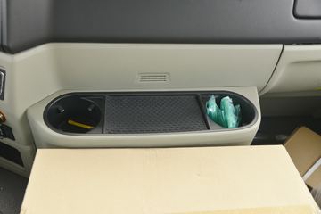 �й����� ����N5G�п� 250���� 4X2 9.65����ʽ�ػ���(����)(ZZ5187XXYK711JF1)ͼƬ