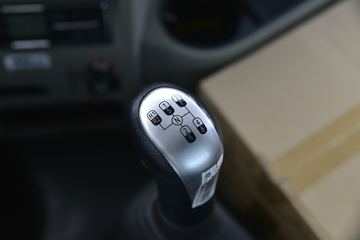 �й����� ����N5G�п� 250���� 4X2 9.65����ʽ�ػ���(����)(ZZ5187XXYK711JF1)ͼƬ