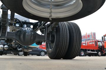 �й����� ����N5G�п� 250���� 4X2 9.65����ʽ�ػ���(����)(ZZ5187XXYK711JF1)ͼƬ