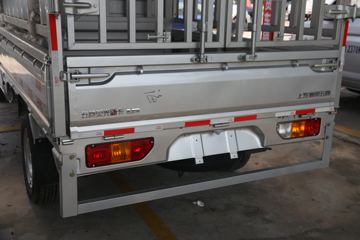 ���� �ٹ� 1.5L 107���� ���� 2.31��˫�Ų�դʽС��(����)ͼƬ