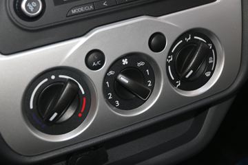 �������� �ǿ�L2ϵ 1.6L ������ 122���� ���� 3.21�׵�������΢��(����)ͼƬ