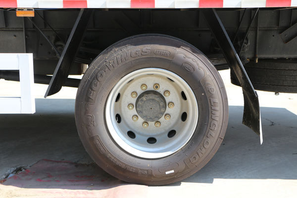 解放JK6载货车限时促销中 优惠0.8万