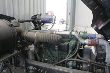 �ൺ��� ��VH�п� 2.0�� 250���� 4X2 8.8����ʽ�ػ���(����)(CA5180XXYPK1L7E6A80)ͼƬ