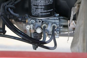 �ൺ��� ��VH�п� 2.0�� 250���� 4X2 8.8����ʽ�ػ���(����)(CA5180XXYPK1L7E6A80)ͼƬ