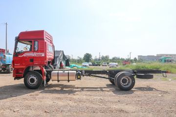 德龙L3000&nbsp;载货车外观                                                图片