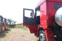 徐工 漢風XG1H 460马力 6X4 LNG牵引车(国六)(XGA4250N6WC)