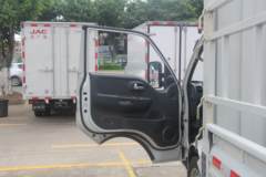 江淮 恺达X5 1.6L 120马力 汽油 3.31米单排仓栅式微卡(国六)(HFC5030CCYPV4E3B4S)