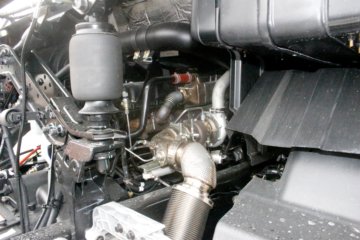 �������ó� ����KL�ؿ� ���ʰ� 300���� 6X2 9.6����ʽ�ػ���(�߶�)ͼƬ