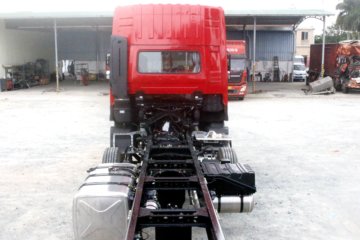 �������ó� ����KL�ؿ� ���ʰ� 300���� 6X2 9.6����ʽ�ػ���(�߶�)ͼƬ