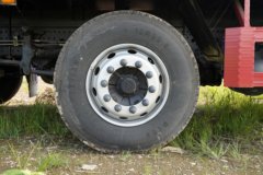 福田 欧曼GTL 6系重卡 290马力 6X2 9.53米栏板载货车(国六)(BJ1259Y6HPS-01)