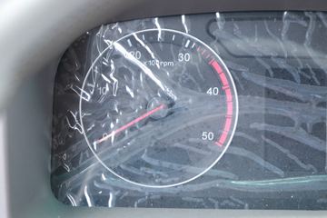 �ִ����ó� ��ͼ200 88���� 4X2 3.7�׵�����ʽ�ῨͼƬ