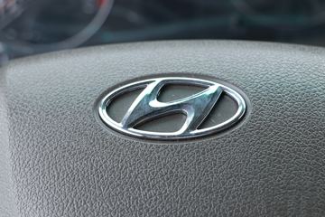 �ִ����ó� ��ͼ200 88���� 4X2 3.7�׵�����ʽ�ῨͼƬ