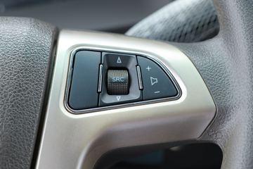 �ִ����ó� ��ͼ200 88���� 4X2 3.7�׵�����ʽ�ῨͼƬ