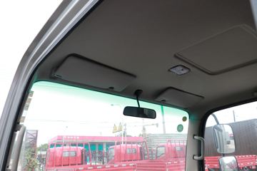 �ִ����ó� ��ͼ200 88���� 4X2 3.7�׵�����ʽ�ῨͼƬ