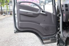 现代商用车 泓图200 88马力 4X2 3.7米单排厢式轻卡(CHM5041XXYEDF28V)