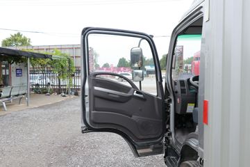 �ִ����ó� ��ͼ200 88���� 4X2 3.7�׵�����ʽ�ῨͼƬ