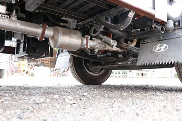 �ִ����ó� ��ͼ200 88���� 4X2 3.7�׵�����ʽ�ῨͼƬ