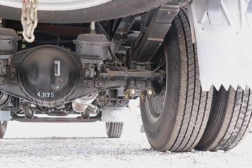 �ִ����ó� ��ͼ200 88���� 4X2 3.7�׵�����ʽ�ῨͼƬ