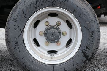 �ִ����ó� ��ͼ200 88���� 4X2 3.7�׵�����ʽ�ῨͼƬ