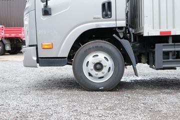 �ִ����ó� ��ͼ200 88���� 4X2 3.7�׵�����ʽ�ῨͼƬ