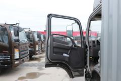 现代商用车 泓图500 170马力 4.165米单排厢式轻卡(CHM5044XXYQDA33V) 现代商用车 泓图500 170马力 4.165米单排厢式轻卡(CHM5044XXYQDA33V)