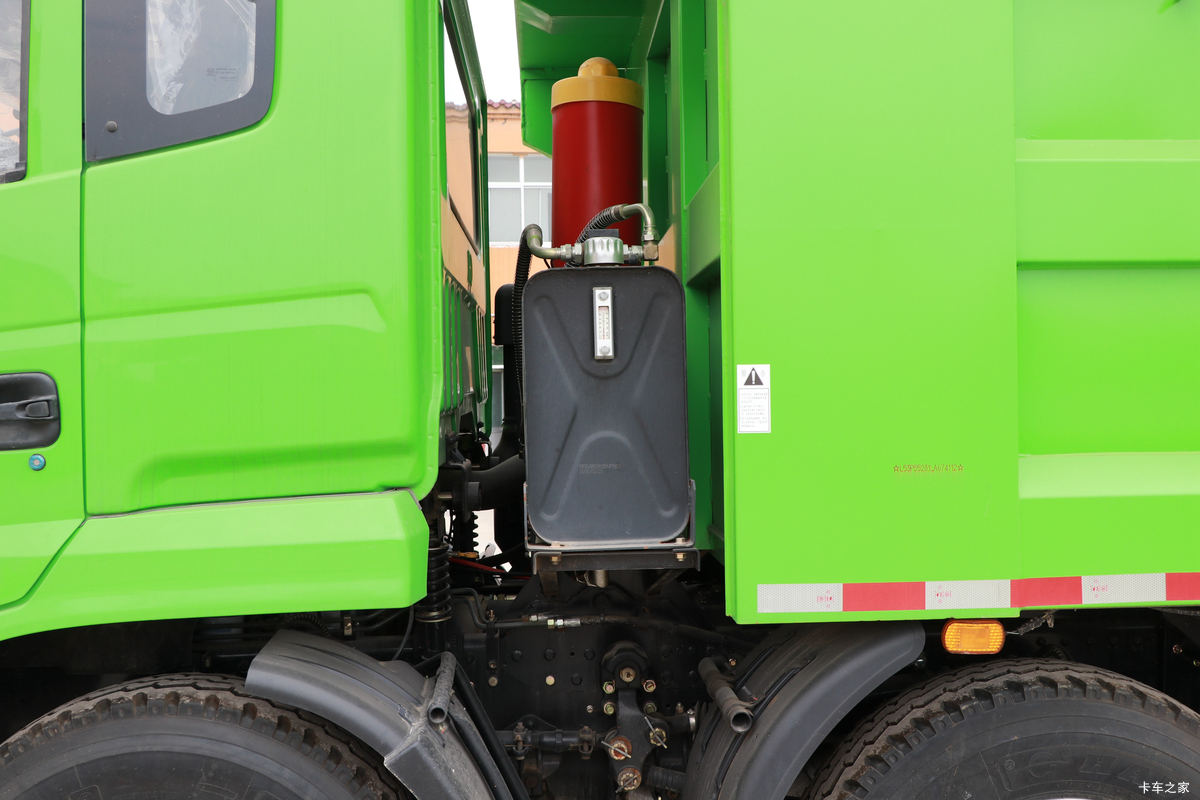 Ͽ R60D 260 8X4 6.2ж(NJA3310RPD56V)װ                                                