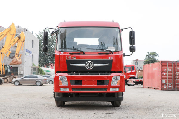 东风新疆 畅行D3V 195马力 4X2 6.7米厢式载货车(法士特8挡)(DFV5183XXYGP6D1)