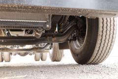 东风新疆 畅行D3V 260马力 6X2 5.4米栏板载货车(4.44速比)(国六)(DFV1253GP6D1)